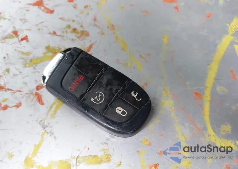 2020 Jeep Compass Limited 4X4 z USA, uszkodzony, nr VIN 3C4NJDCB7LT178471